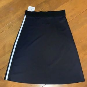 New Love Over H8 black skirt